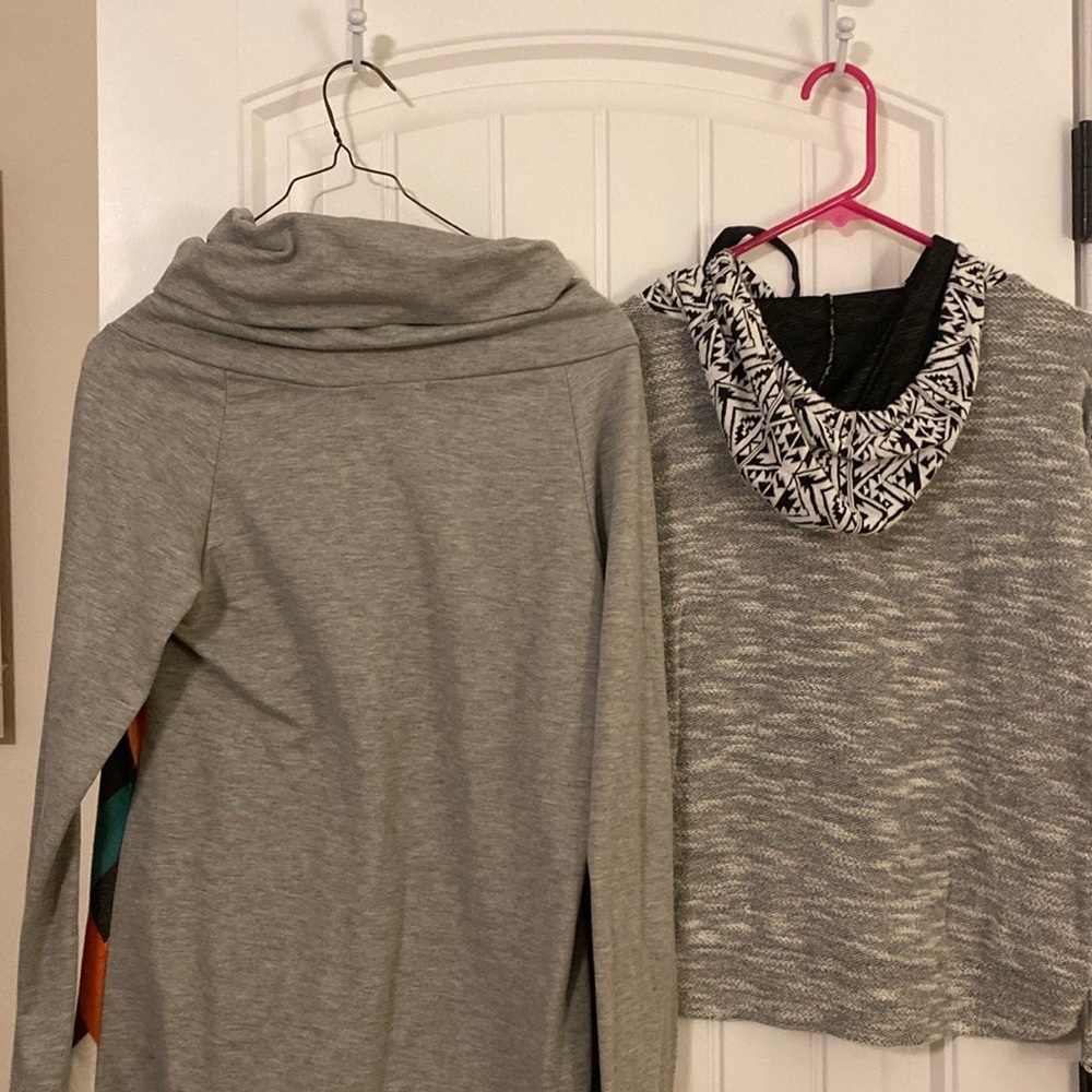 Women’s medium sweatshirts